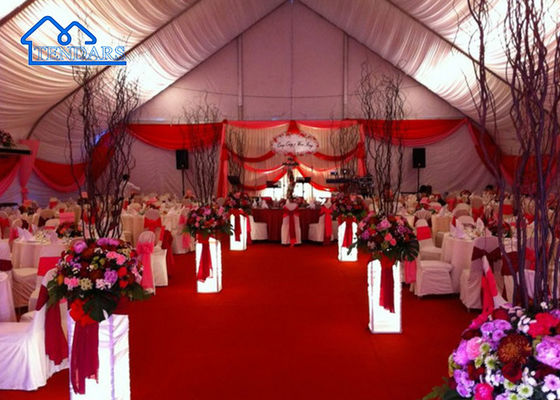 Настройка на заказ Изогнутый Clear Span Event Tent Ультрафиолетоустойчивый огнеупорный Необычные маркизы для продажи